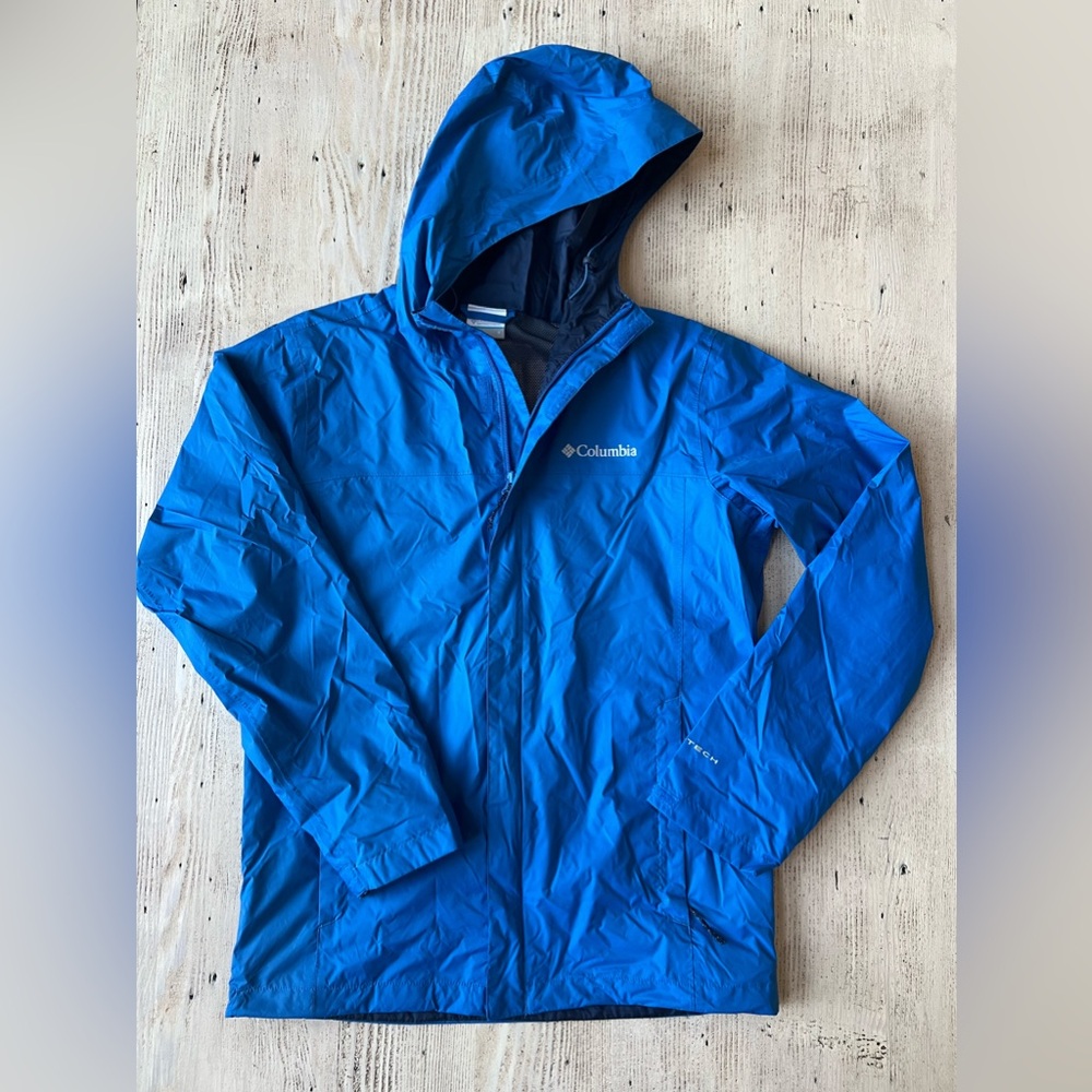 Men’s Versitile Watertight™ Jacket Mountain Blue Small EUC